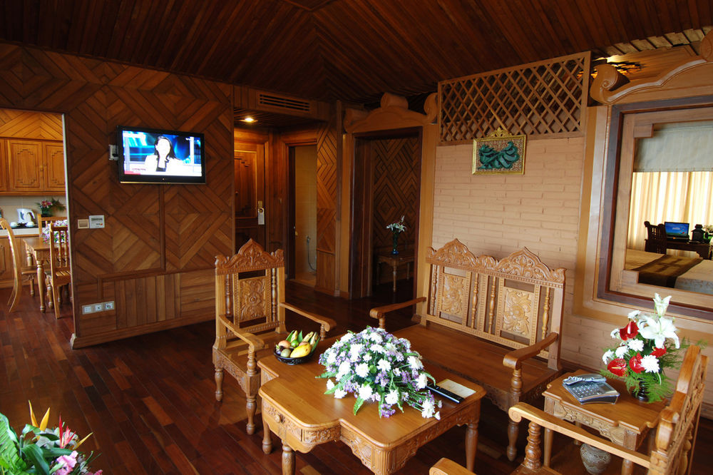 Kma Kaytumadi Hotel Taungoo Luaran gambar