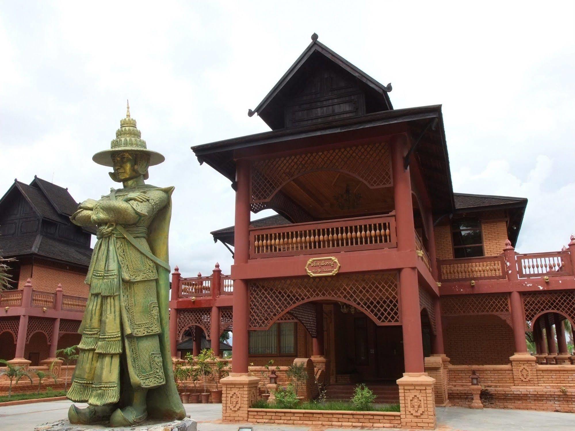 Kma Kaytumadi Hotel Taungoo Luaran gambar