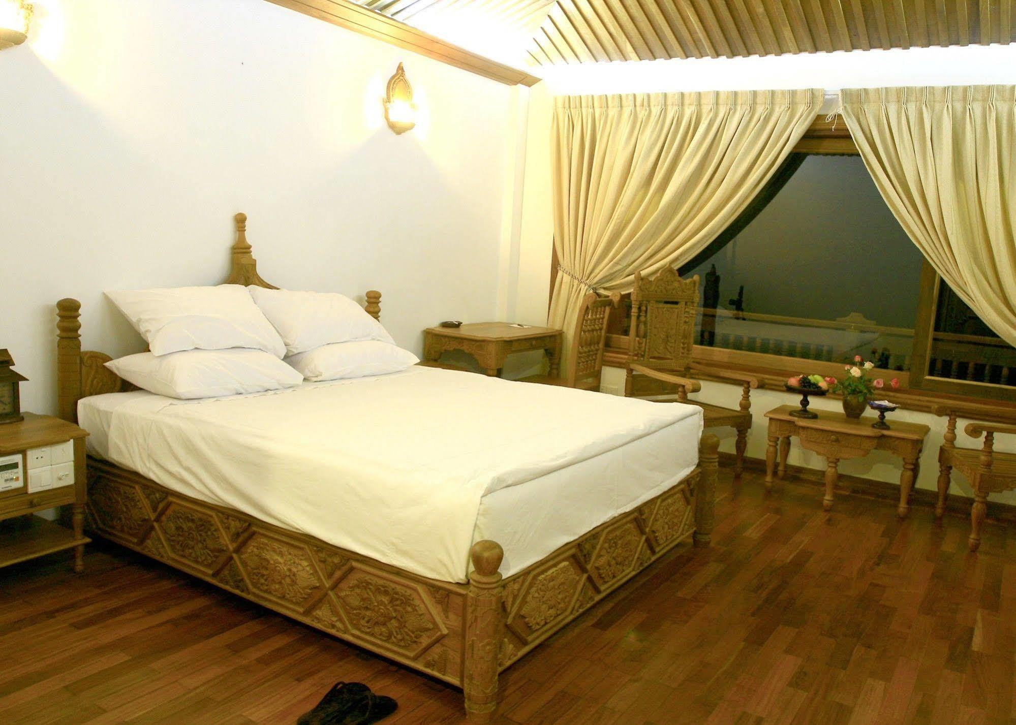 Kma Kaytumadi Hotel Taungoo Luaran gambar