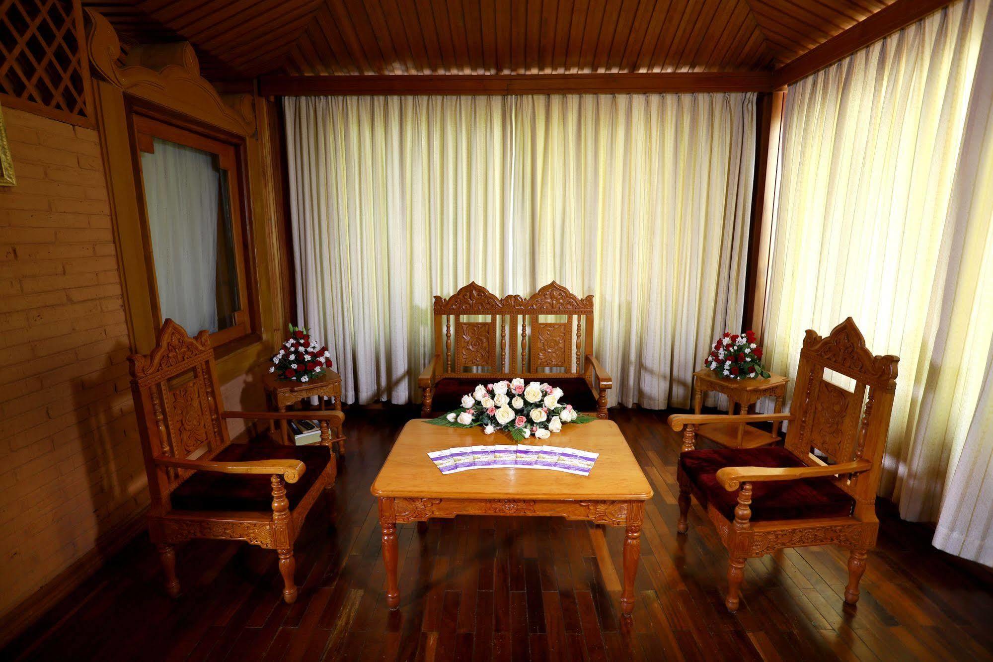 Kma Kaytumadi Hotel Taungoo Luaran gambar