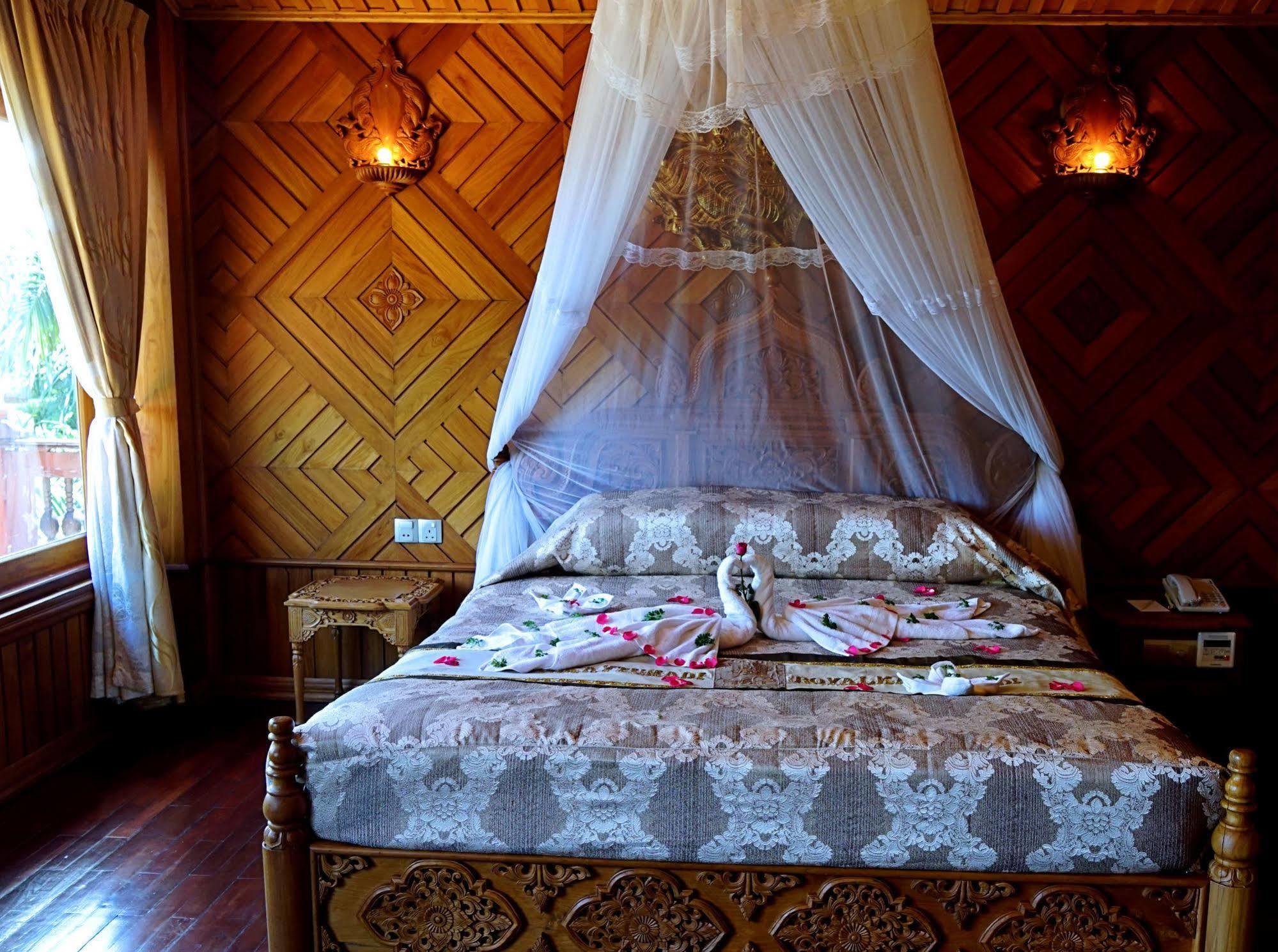 Kma Kaytumadi Hotel Taungoo Luaran gambar