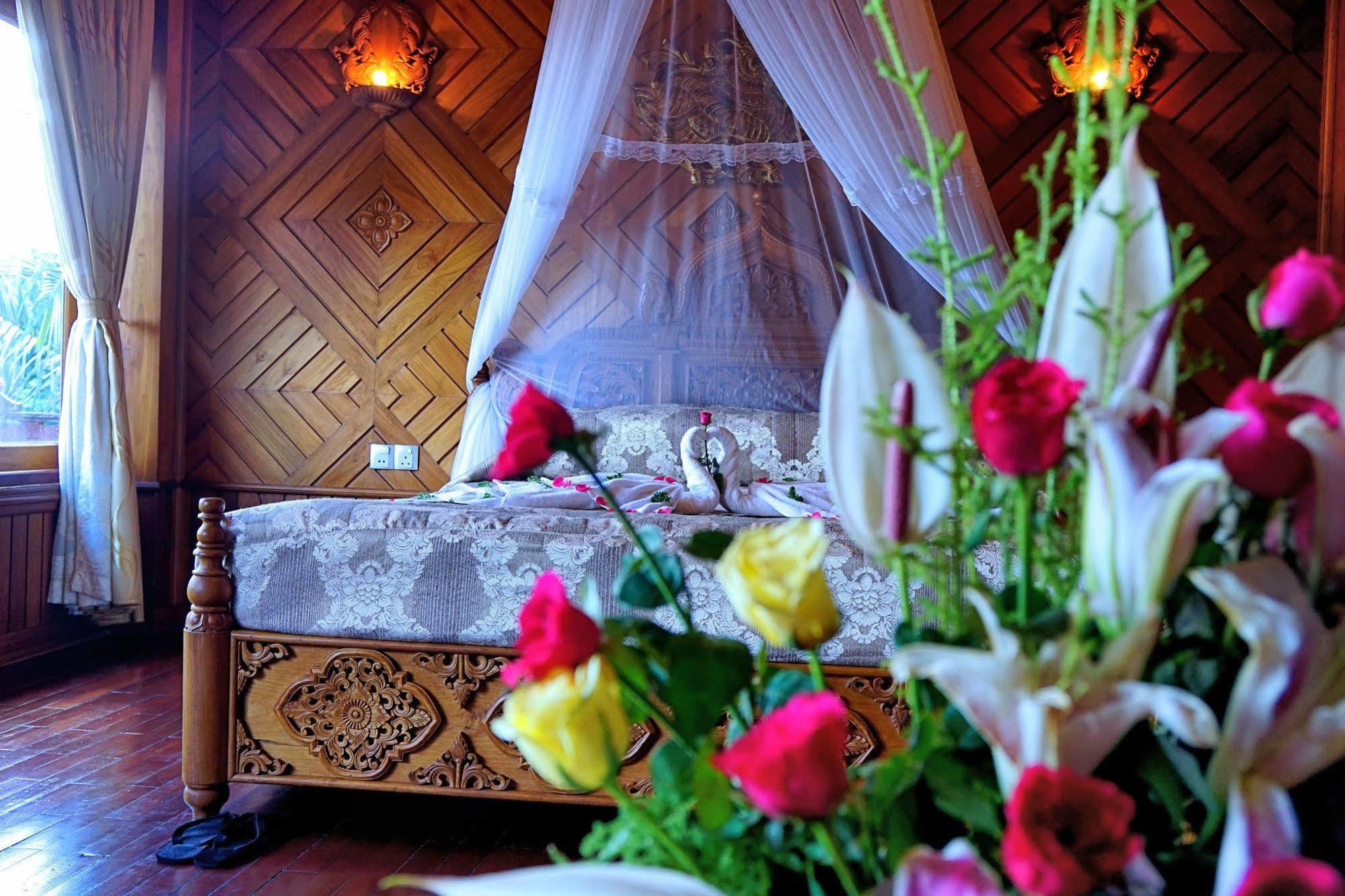 Kma Kaytumadi Hotel Taungoo Luaran gambar